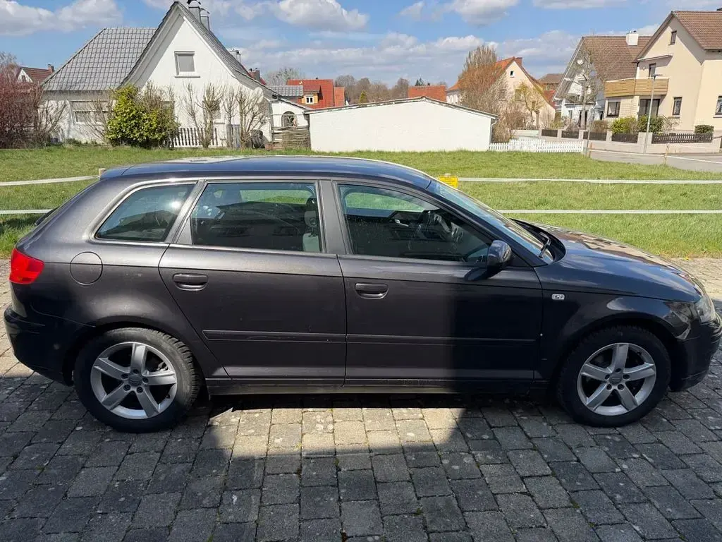 Gebraucht Audi A3 105 PS (77 kW) 2007 Schwarz Kleinwagen