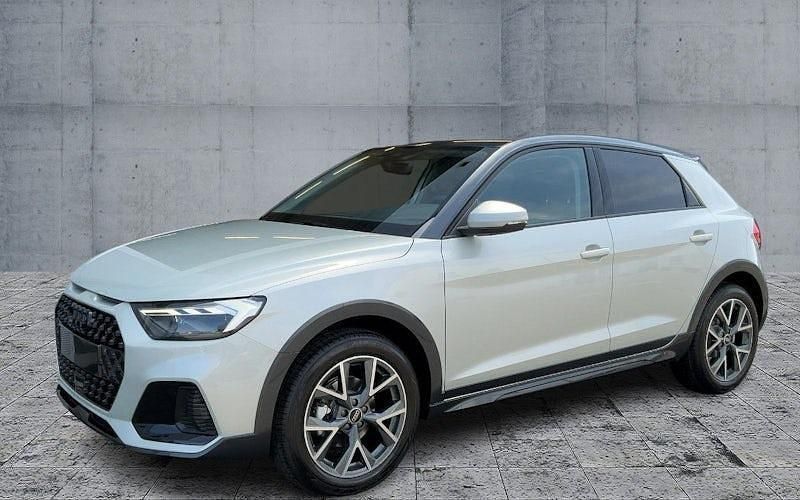 Silber Neu 2025 Audi A1 Advanced Kleinwagen | 32.975 € (Teuer) - Bild 1/4