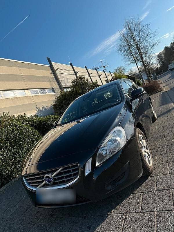 Gebraucht Volvo V60 163 PS (119 kW) 2011 Schwarz Kombi