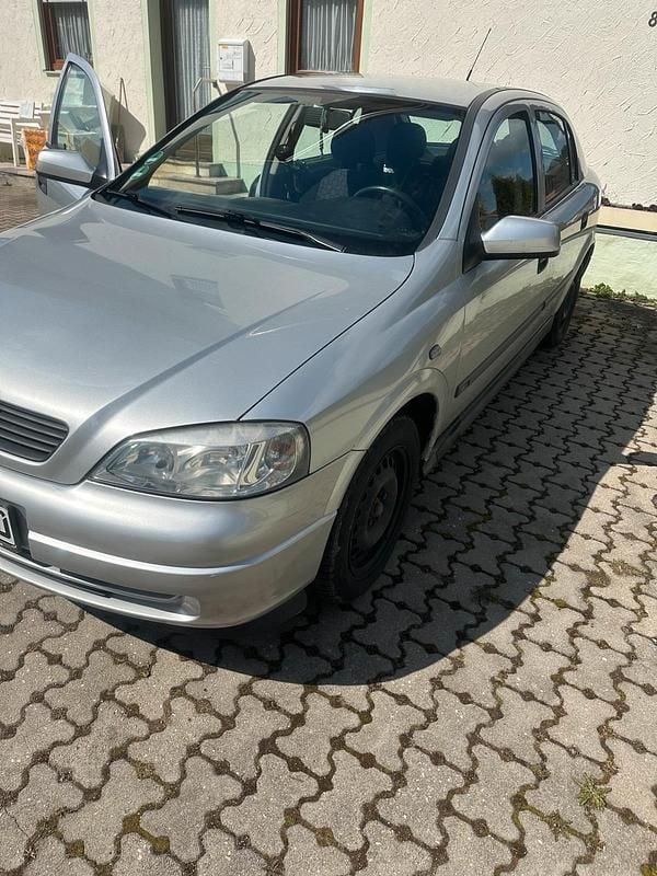 Gebraucht Opel Astra 101 PS (74 kW) 1998 Grau Kleinwagen