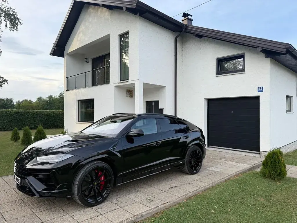 Second-hand Lamborghini Urus 666 CP (489 kW) 2023 Negru SUV