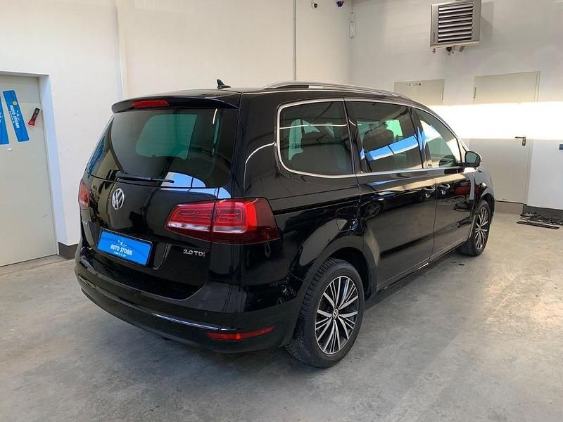 Gebraucht VW Sharan Allstar 184 PS (135 kW) 2016 Deep black perleffekt Van / Kleinbus