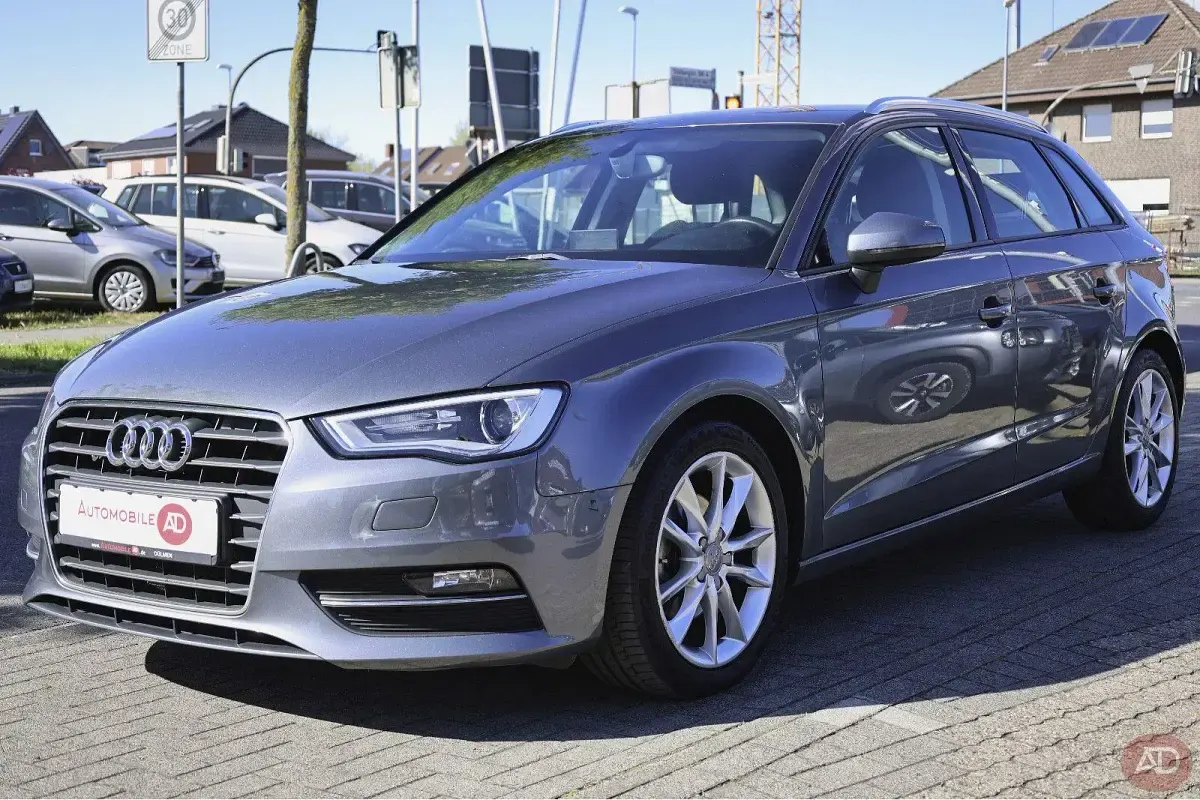Gebraucht Audi A3 Sportback Ambition 150 PS (110 kW) 2014 Grau Kleinwagen