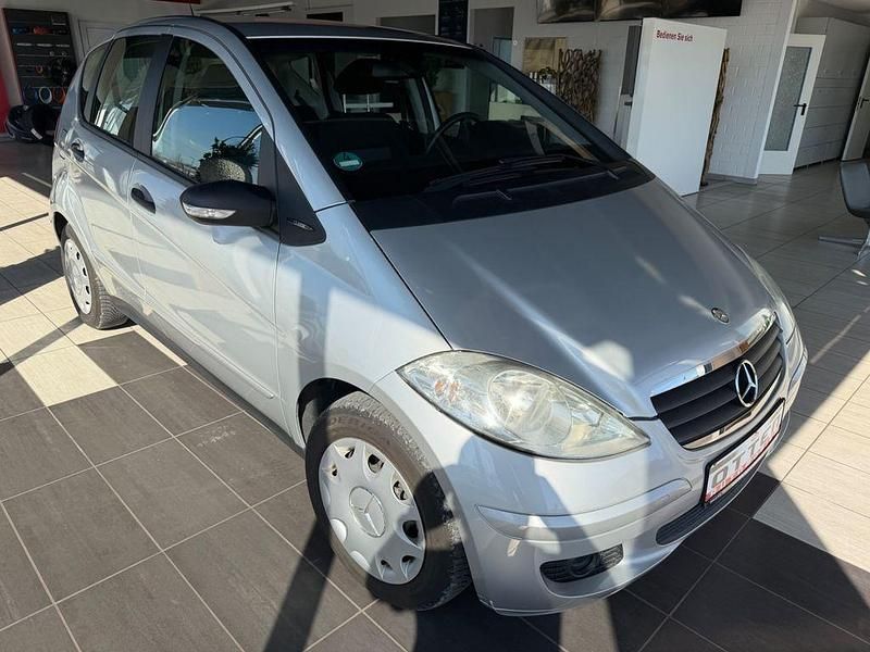 Gebraucht Mercedes A150 95 PS (69 kW) 2004 Polarsilber Limousine