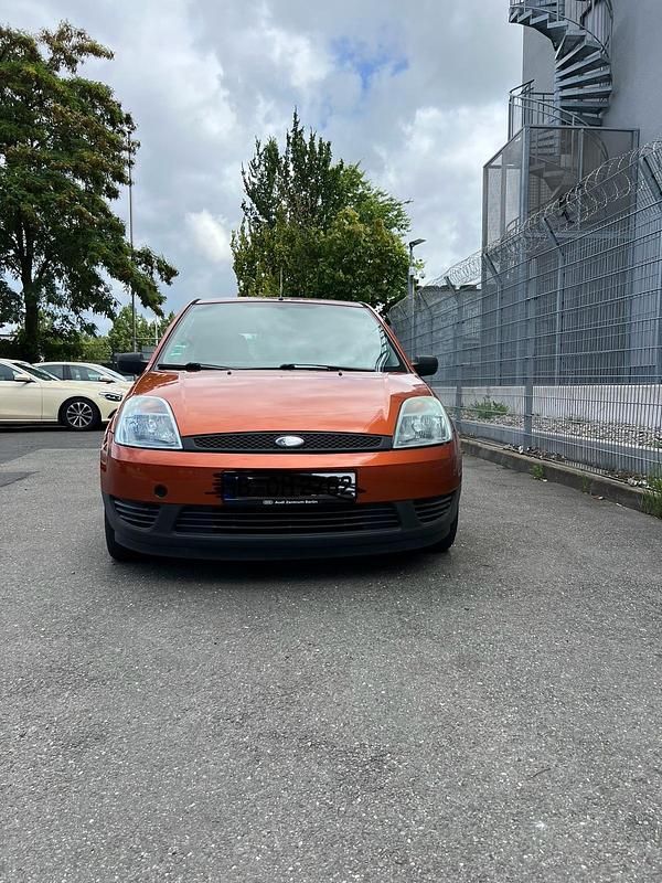 Gebraucht Ford Fiesta 80 PS (58 kW) 2005 Orange Kleinwagen