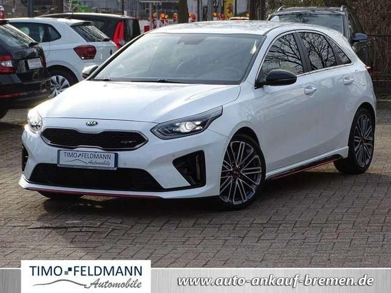 Gebraucht Kia Ceed 204 PS (150 kW) 2022 Deluxe white (metallic) Kleinwagen