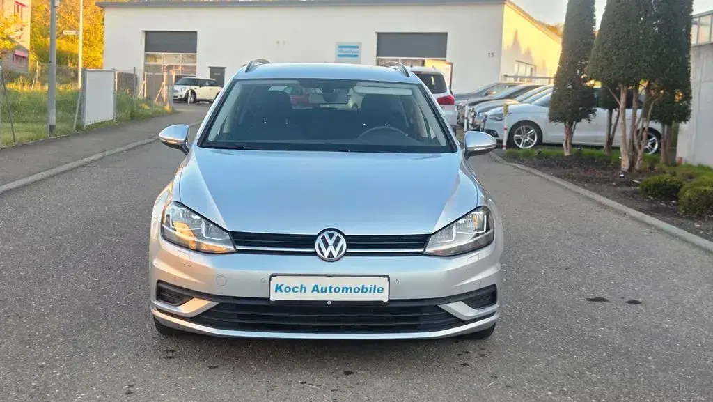 Gebraucht VW Golf VII 116 PS (85 kW) 2018 Silber Kombi