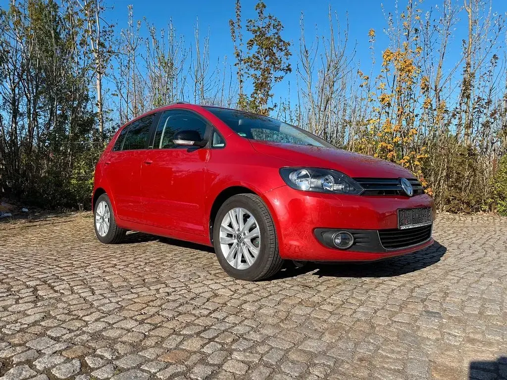 Używany VW Golf Plus Cross Style 80 KM (58 kW) 2011 Czerwony Minivan