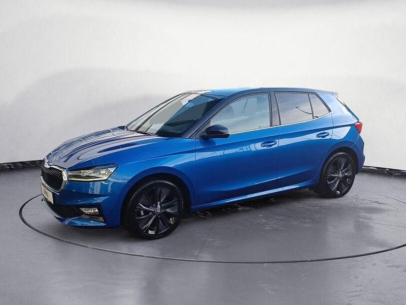 Blau Gebraucht 2023 Skoda Fabia Style Limousine | 25.390 € (Etwas zu teuer) - Bild 1/4