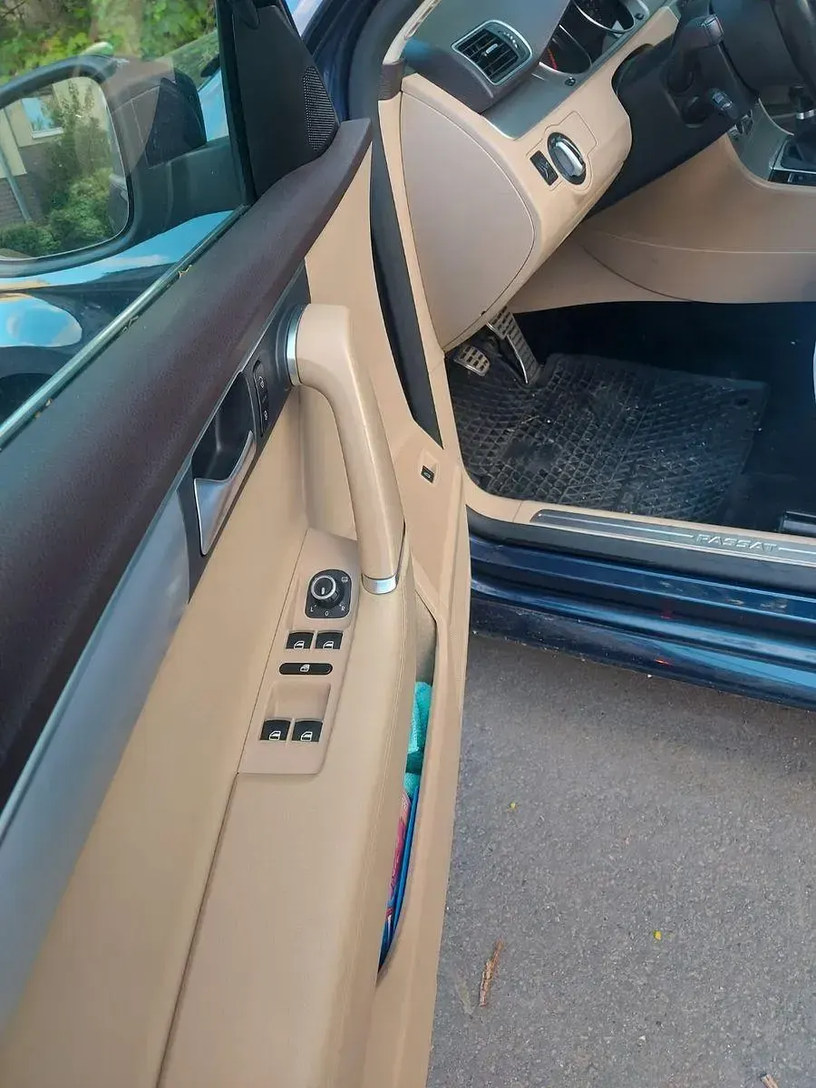 Gebraucht VW Passat Highline 140 PS (102 kW) 2012 Blau Limousine
