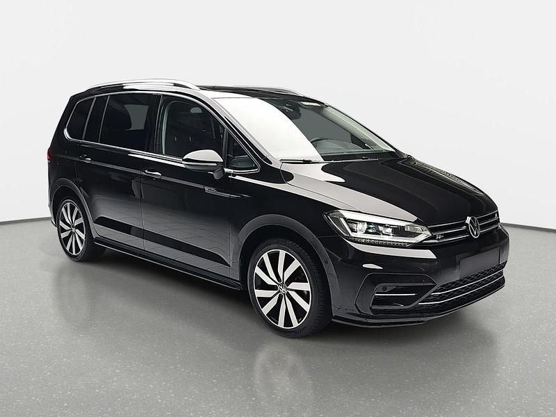 Gebraucht VW Touran Highline 150 PS (110 kW) 2024 Schwarz Van / Kleinbus