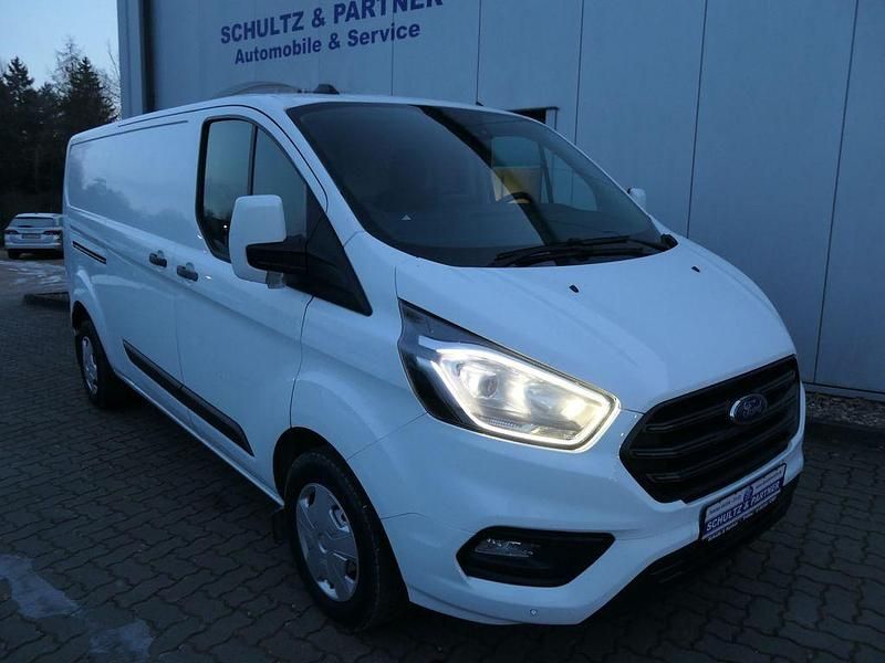 Gebraucht Ford Transit Custom 105 PS (77 kW) 2022 Weiß Van / Kleinbus