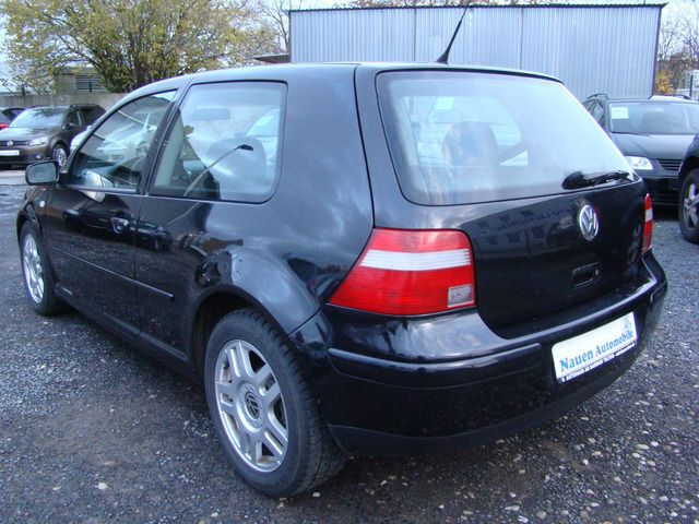 Gebraucht VW Golf IV Pacific 75 PS (55 kW) 2003 Schwarz metallic Limousine