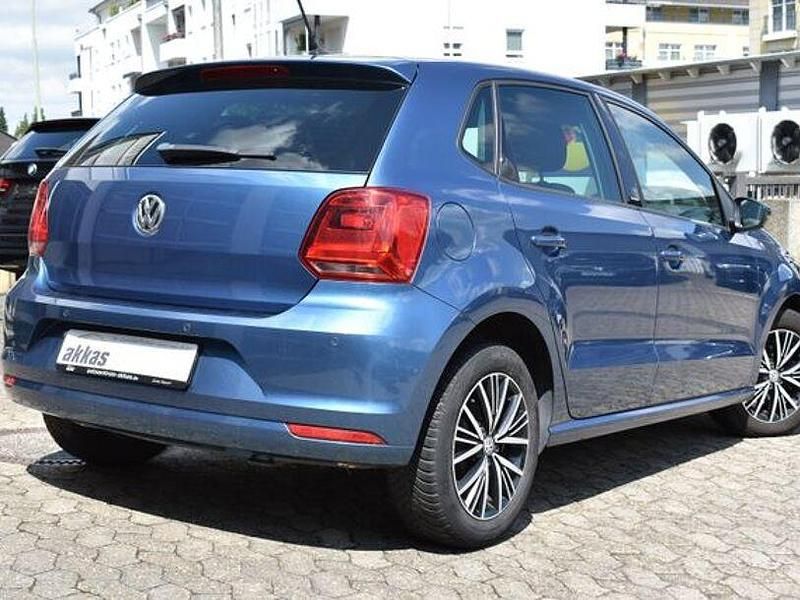 Gebraucht VW Polo Allstar 147 PS (108 kW) 2016 Blau Limousine