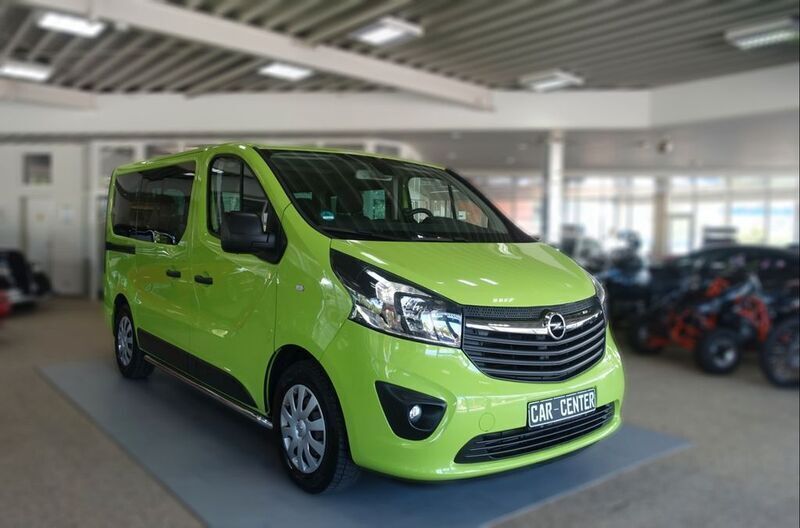 Mamba gruen (s) Gebraucht 2017 Opel Vivaro Van | 18.990 € (Etwas zu teuer) - Bild 1/4
