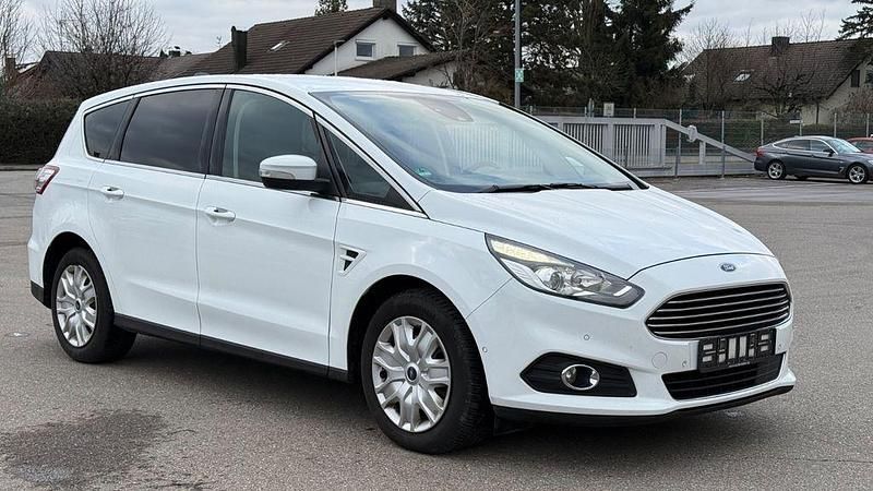 Gebraucht Ford S-MAX Titanium 150 PS (110 kW) 2019 Weiß Van / Kleinbus