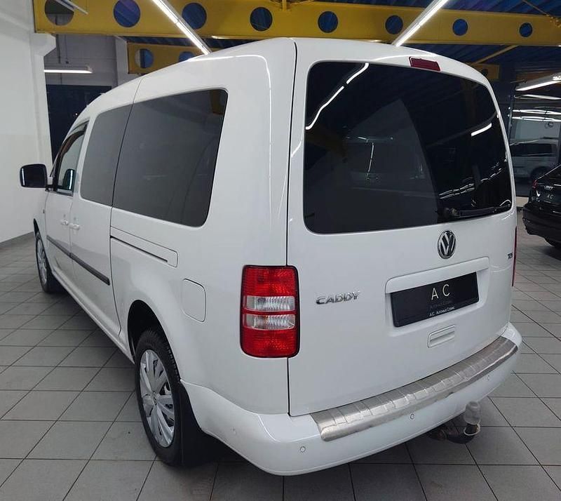 Gebraucht VW Caddy Maxi Trendline 102 PS (75 kW) 2013 Candyweiss Van / Kleinbus