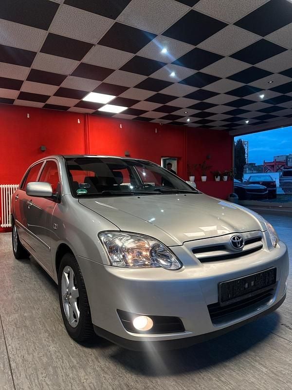 Gebraucht Toyota Corolla 97 PS (71 kW) 2007 Silber Limousine