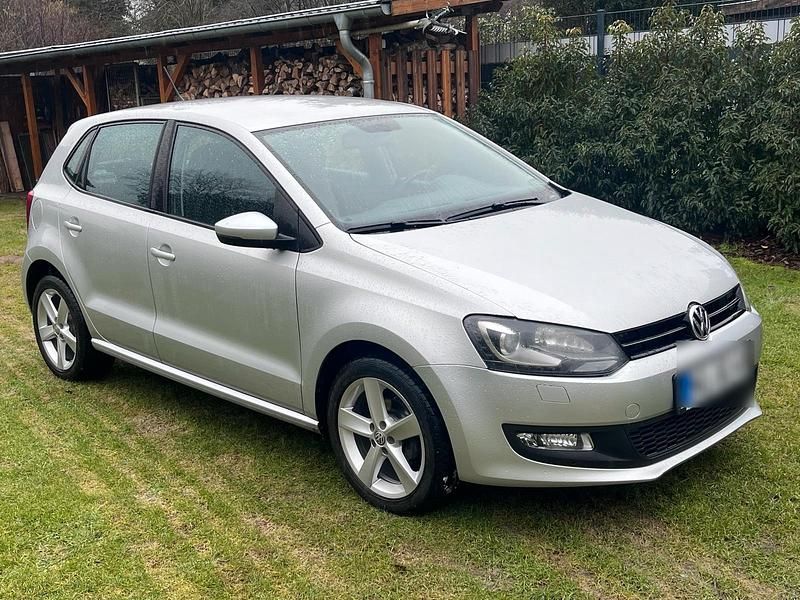 Gebraucht VW Polo 90 PS (66 kW) 2014 Silber Kleinwagen