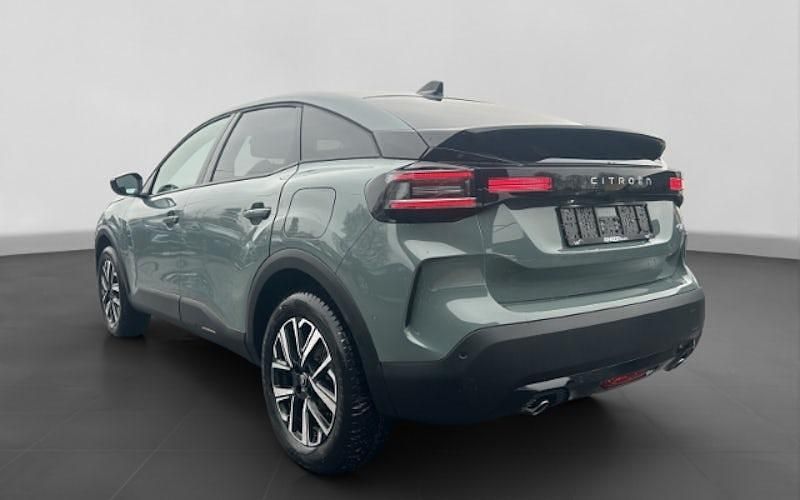 Neu Citroën C4 PureTech 131 PS (96 kW) 2026 Grün SUV