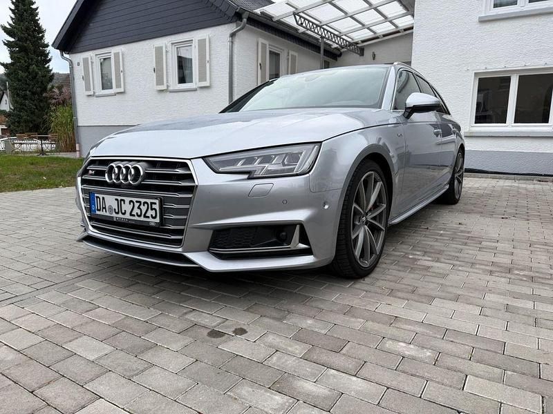 Silber Gebraucht 2018 Audi S4 Sport Kombi | 28.100 € (Fairer Preis) - Bild 1/4