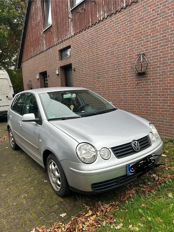 Silber Gebraucht 2003 VW Polo Kleinwagen | 300 € (Superpreis) - Bild 1/4