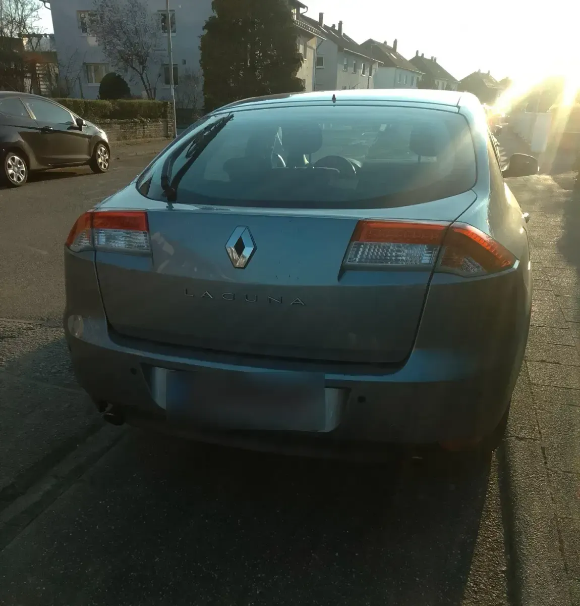 Gebraucht Renault Laguna III Dynamique 170 PS (125 kW) 2008 Grau Limousine