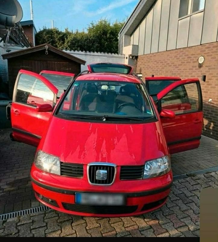 Rot Gebraucht 2005 Seat Alhambra Van / Kleinbus | 1.200 € (Superpreis) - Bild 1/4