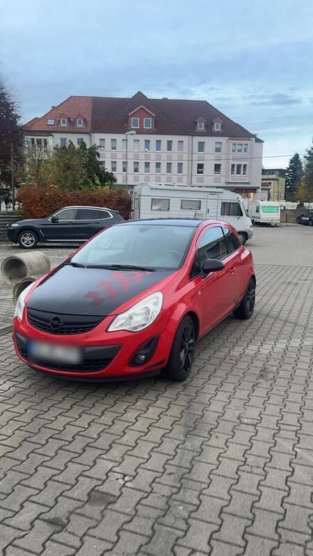 Rot Gebraucht 2011 Opel Corsa Kleinwagen | 1.400 € (Superpreis) - Bild 1/4