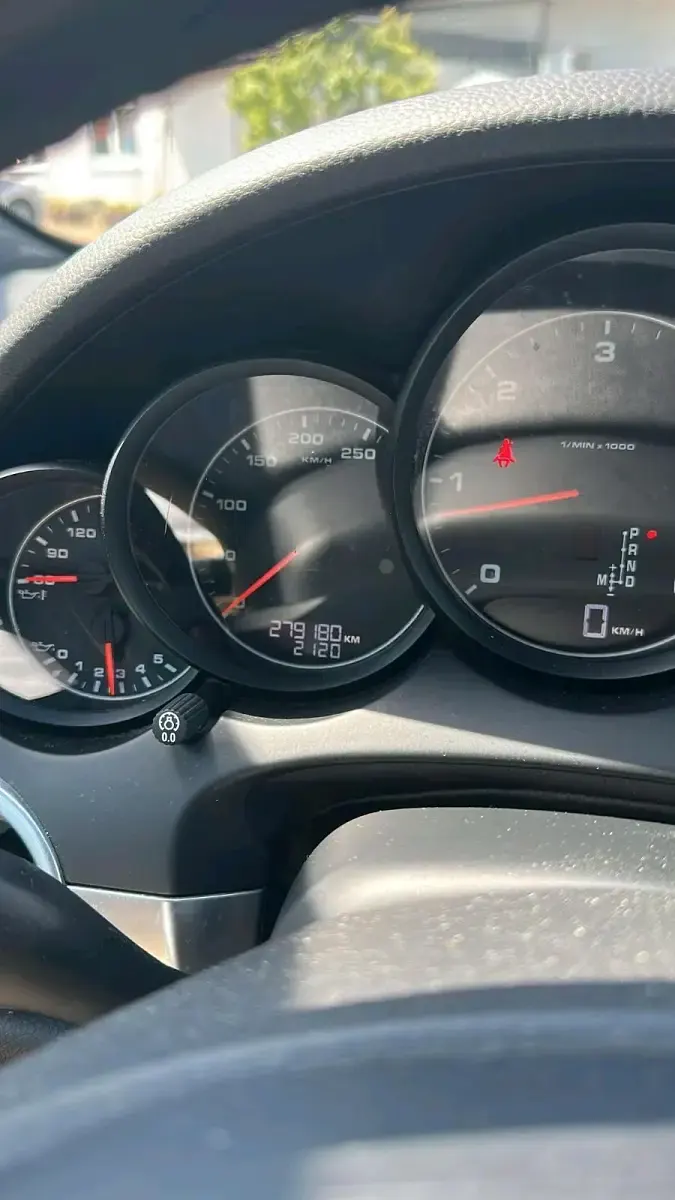 Gebraucht Porsche Cayenne 245 PS (180 kW) 2012 Schwarz SUV