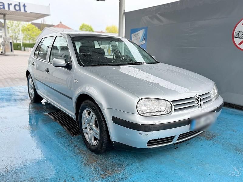 Gebraucht VW Golf IV 101 PS (74 kW) 2002 Silber Limousine