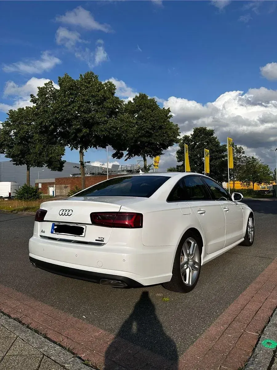 Gebraucht Audi A6 Ambiente 272 PS (200 kW) 2016 Weiß Limousine