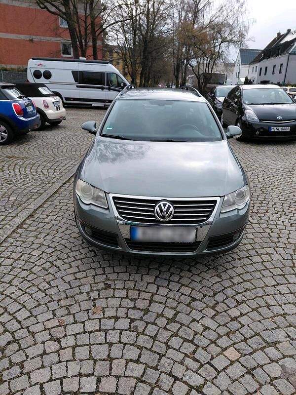Gebraucht VW Passat 123 PS (90 kW) 2009 Grau Kombi