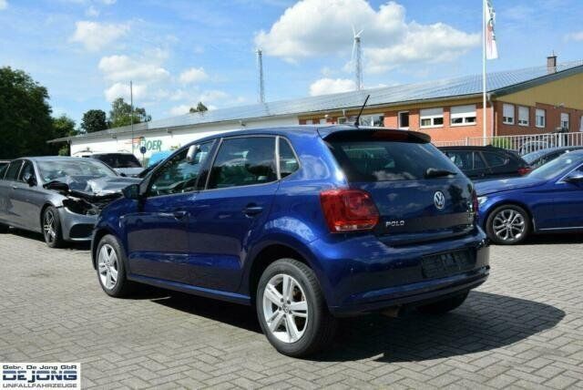 Gebraucht VW Polo Match 90 PS (66 kW) 2012 Blau metallic