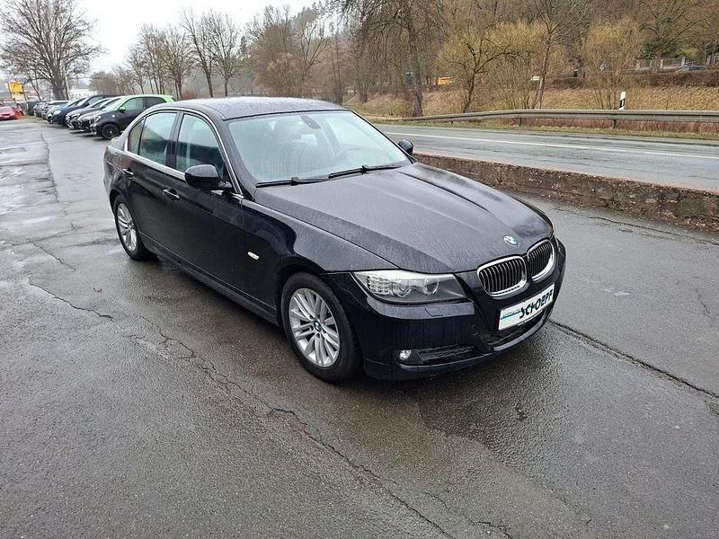 Gebraucht BMW 325 Comfort Edition 218 PS (160 kW) 2009 Schwarz Limousine