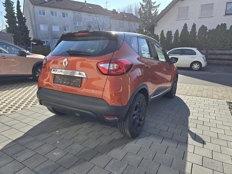 Gebraucht Renault Captur 90 PS (66 kW) 2014 Orange SUV