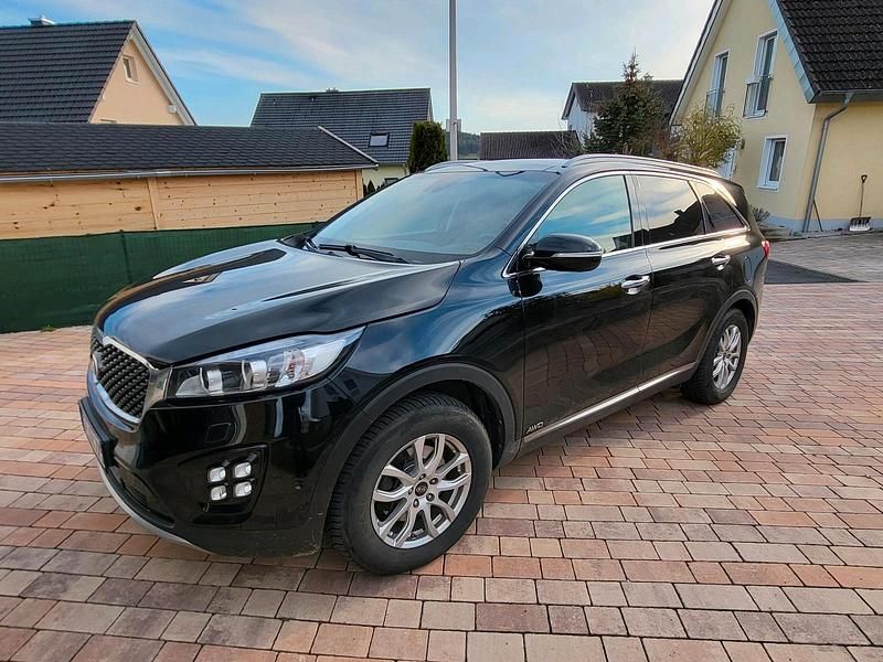 Schwarz Gebraucht 2017 Kia Sorento SUV | 23.500 € (Teuer) - Bild 1/4