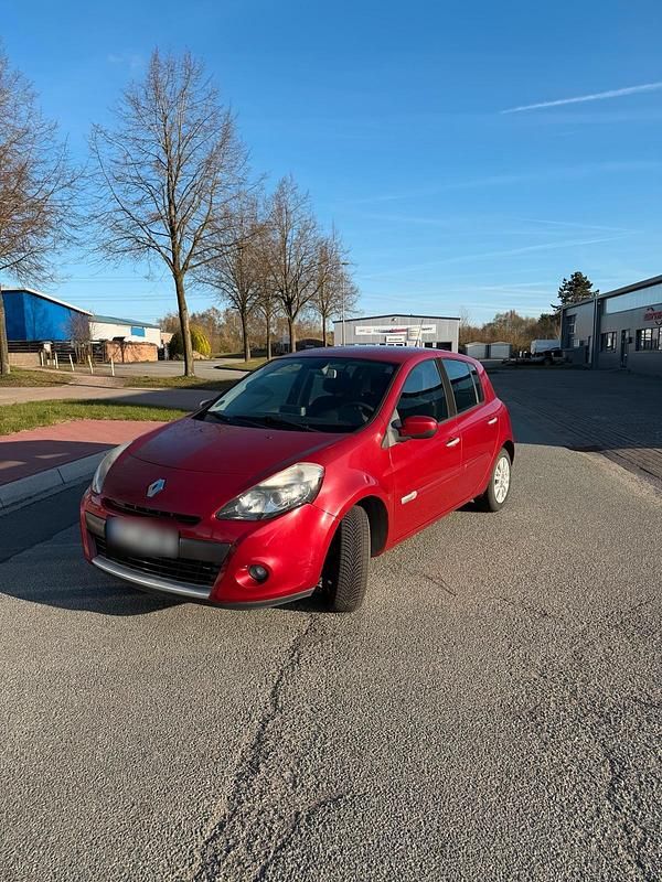 Gebraucht Renault Clio II Expression 75 PS (55 kW) 2010 Rot Kleinwagen