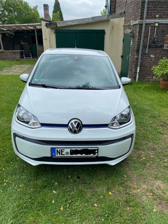 Weiß Gebraucht 2021 VW e-up! Kleinwagen | 11.300 € (Superpreis) - Bild 1/4