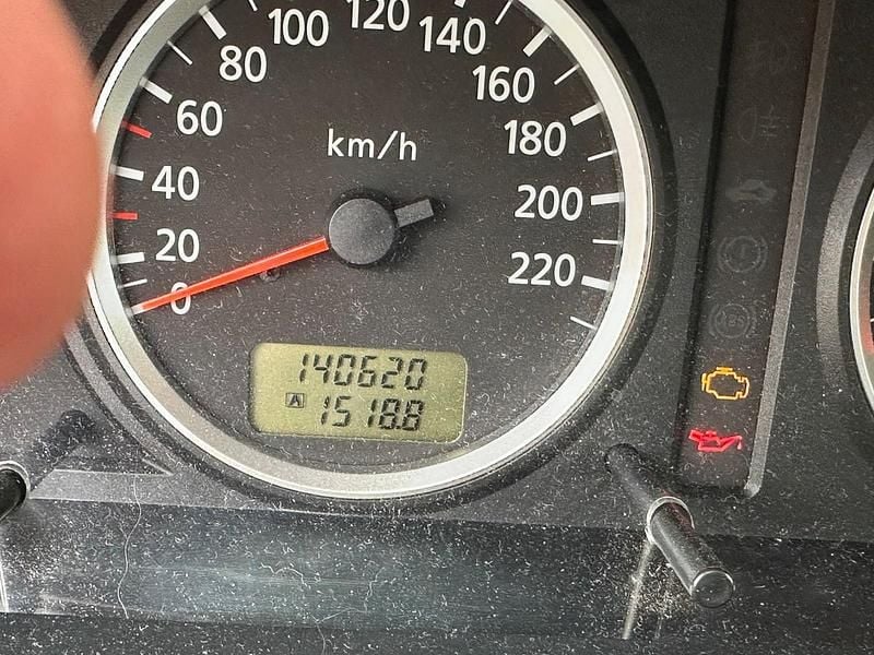 Gebraucht Nissan Almera 98 PS (72 kW) 2004 Andere farben Kleinwagen