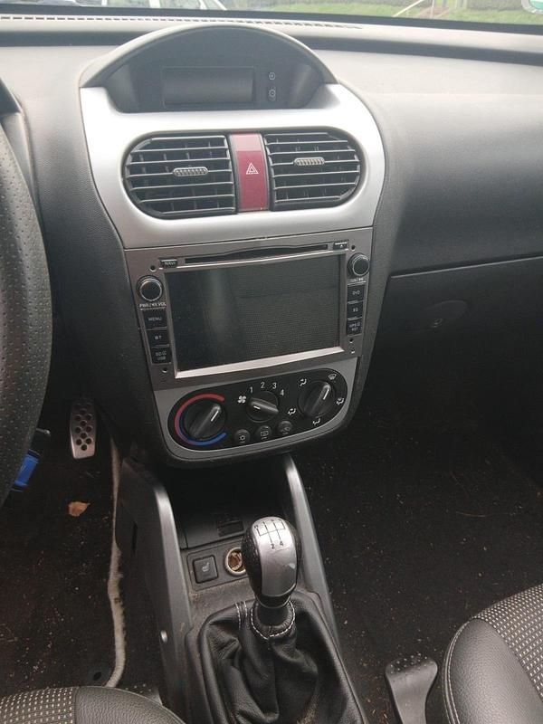 Gebraucht Opel Tigra 90 PS (66 kW) 2006 Blau Cabrio