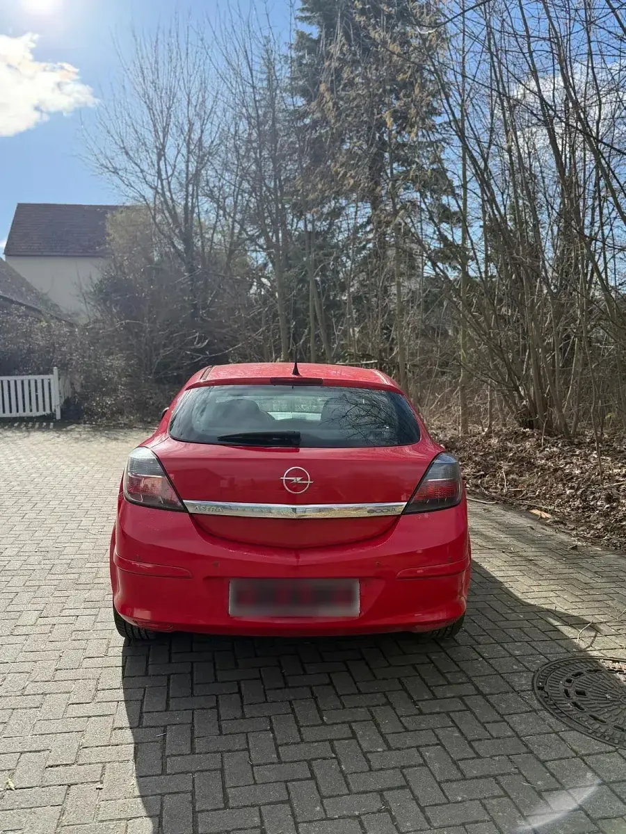 Gebraucht Opel Astra 89 PS (65 kW) 2009 Rot Kleinwagen