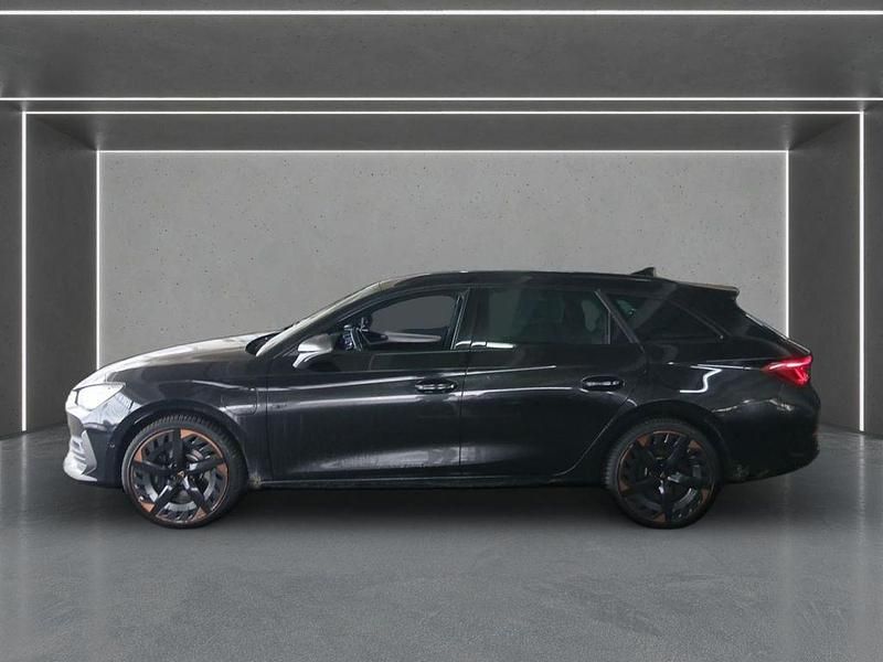 Second-hand Cupra Leon 245 CP (180 kW) 2021 Negru Break