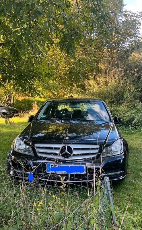 Gebraucht Mercedes C180 156 PS (114 kW) 2013 Schwarz Limousine