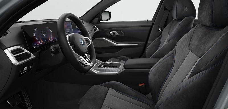Gebraucht BMW 330e Comfort Edition 292 PS (214 kW) 2025 Grau Kombi