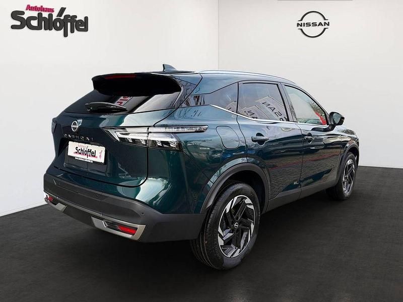 Neu Nissan Qashqai 158 PS (116 kW) 2025 Grün SUV