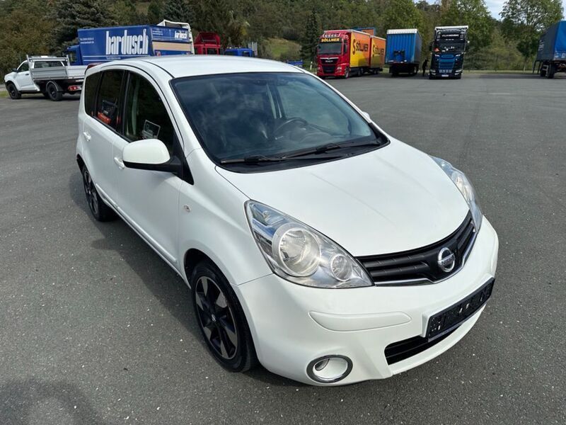 Weiß Gebraucht 2013 Nissan Note I-Way Van / Kleinbus | 5.900 € (Etwas zu teuer) - Bild 1/4