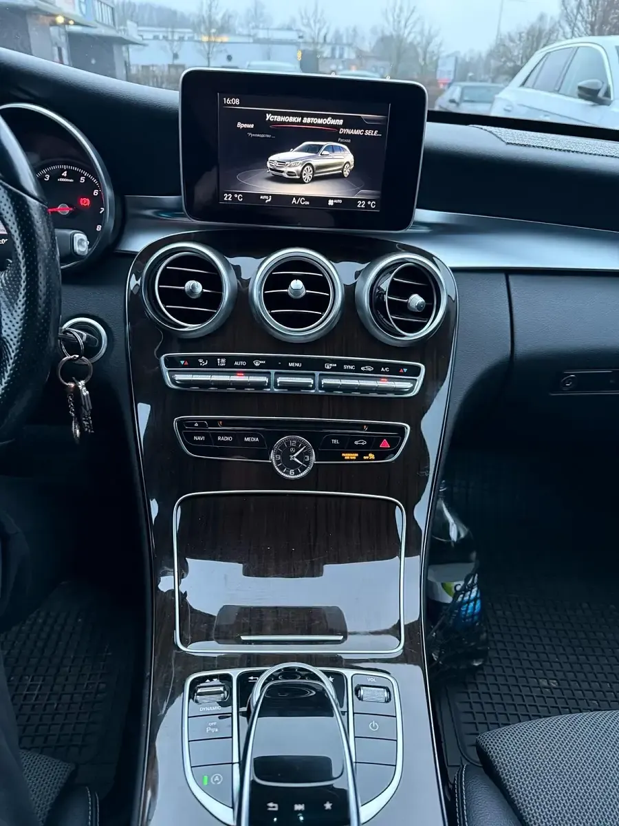 Gebraucht Mercedes C180 156 PS (114 kW) 2017 Grau Kombi