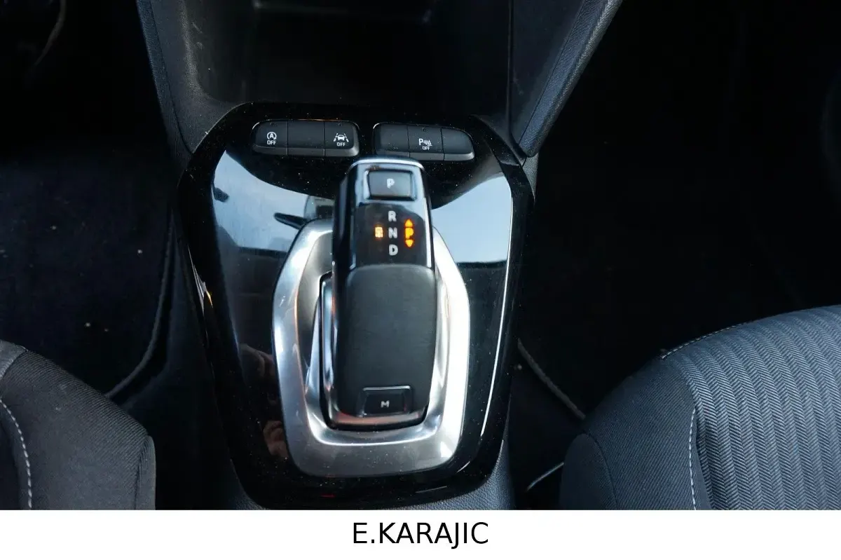 Gebraucht Opel Corsa Edition 101 PS (74 kW) 2020 Schwarz Kleinwagen