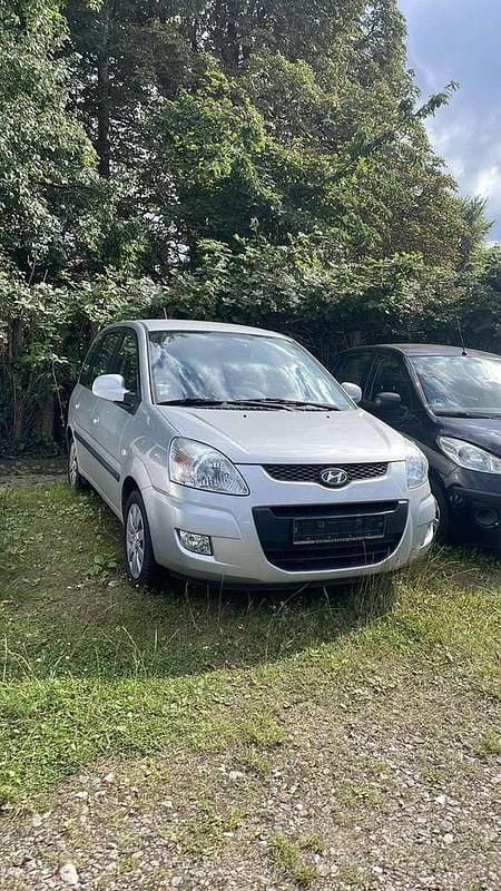 Silber Gebraucht 2010 Hyundai Matrix Comfort Van / Kleinbus | 1.100 € (Fairer Preis) - Bild 1/4